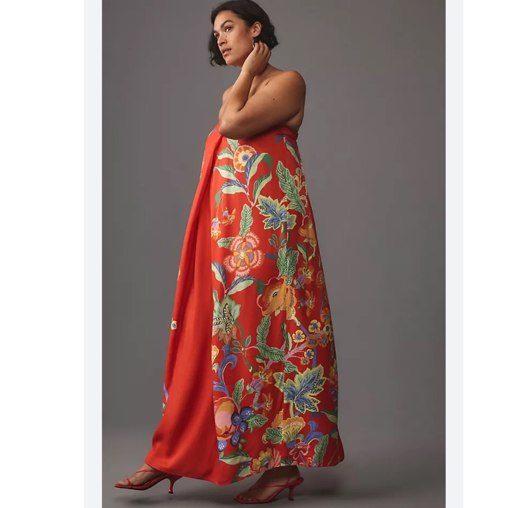 Strapless Pleated 
Column Dress
NWOT
Anthropologie
Color- Red